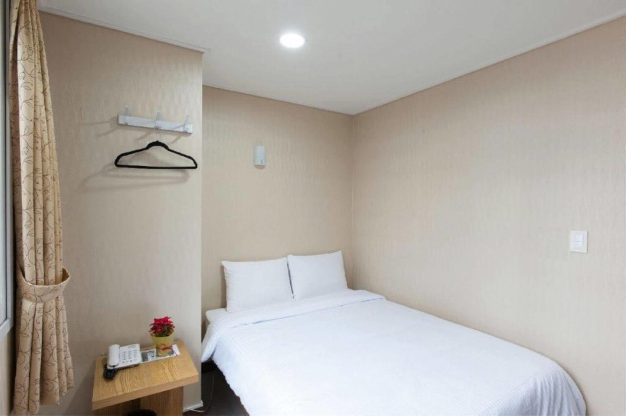 Benikea Hotel Flower Seoul Exterior foto